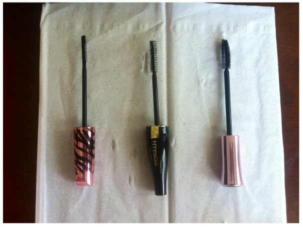 My newly cleaned magic wands :D maybelline limited edition hello kitty cat eyes mascara, bourjois ultra curl and Lancôme l'extreme